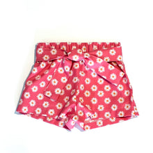 Load image into Gallery viewer, Tie waist daisy short