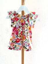 Load image into Gallery viewer, Butterfly sleeve top