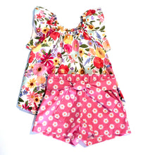 Load image into Gallery viewer, Tie waist daisy short