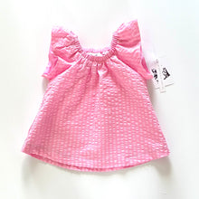 Load image into Gallery viewer, Pink seersucker top